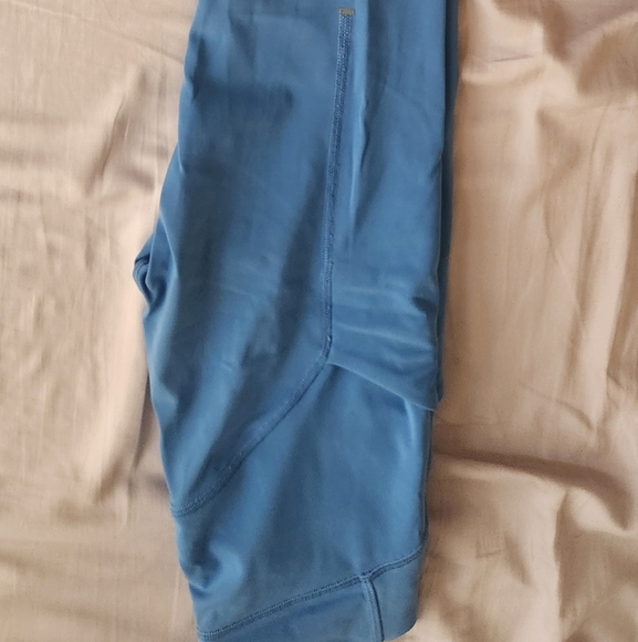 Lululemon pants - Picture 2 of 7